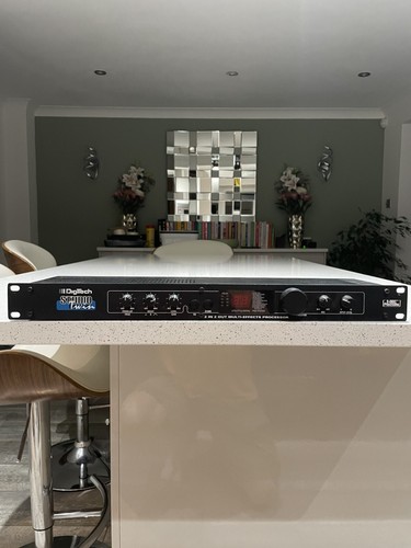 Digitech studio twin - studio,